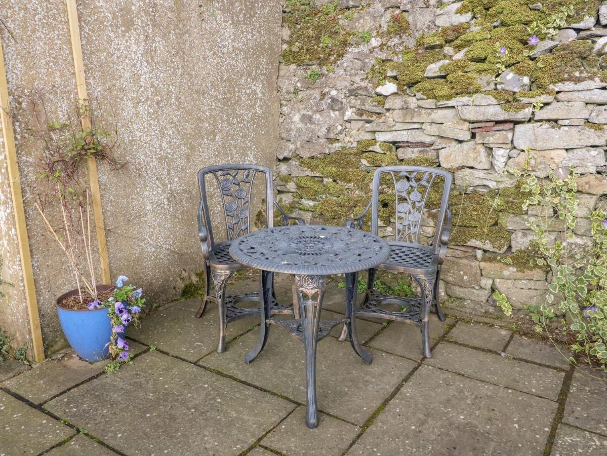 Watershed Cottage Settle Exteriör bild